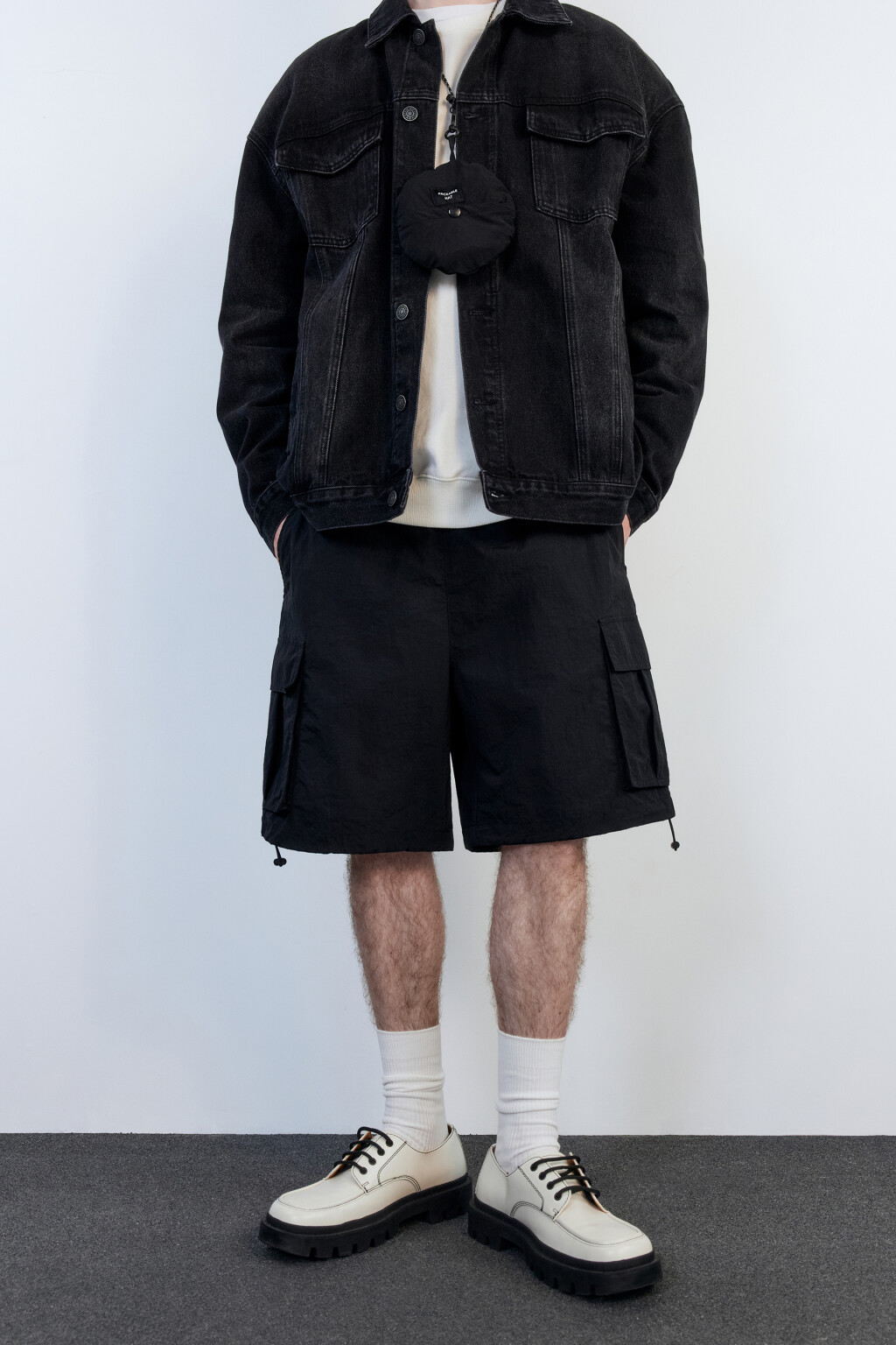 Шорты-парашюты с накладными карманами - цвет черный - 3