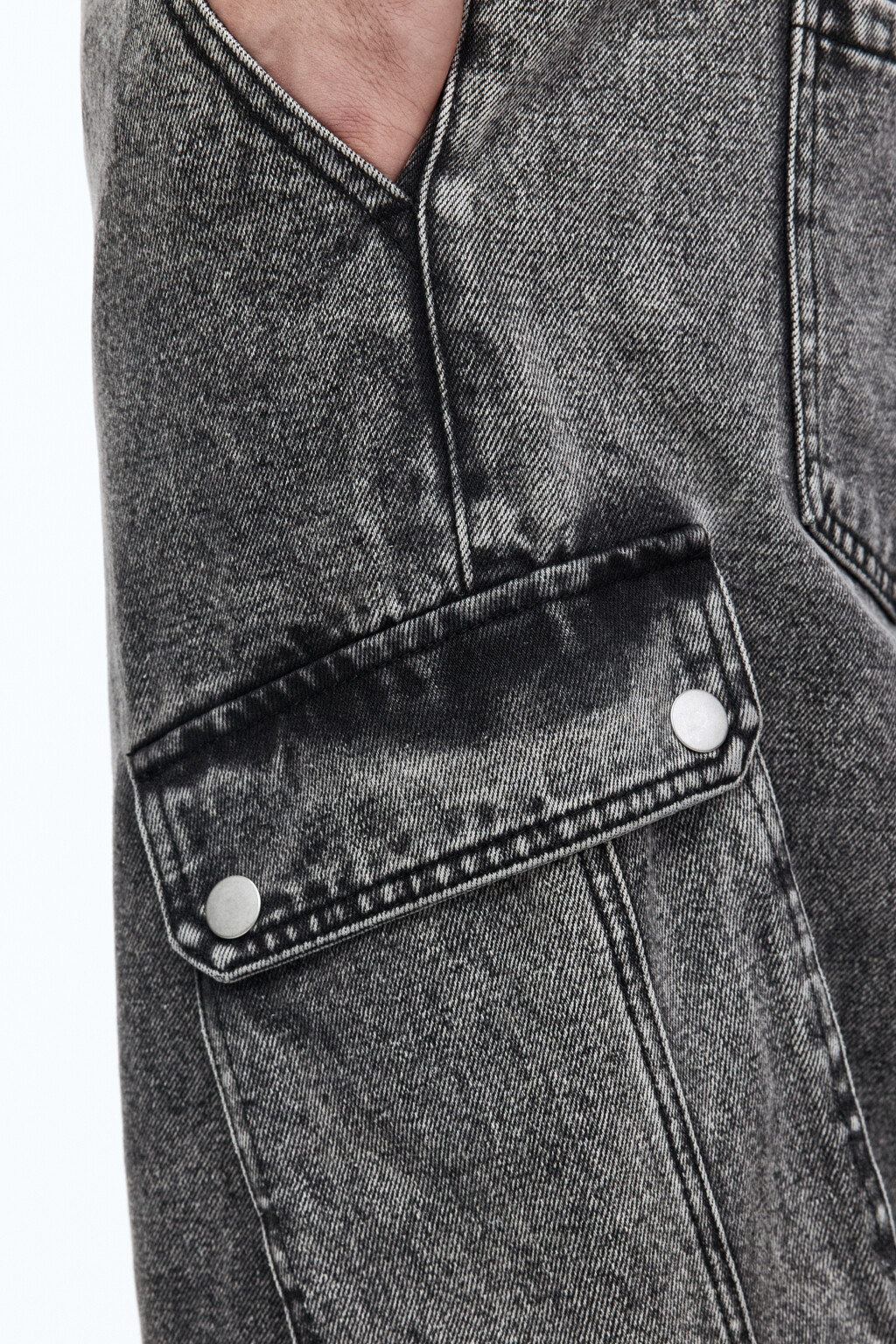 Шорты-бермуды джинсовые с вареным эффектом - цвет серый - 7