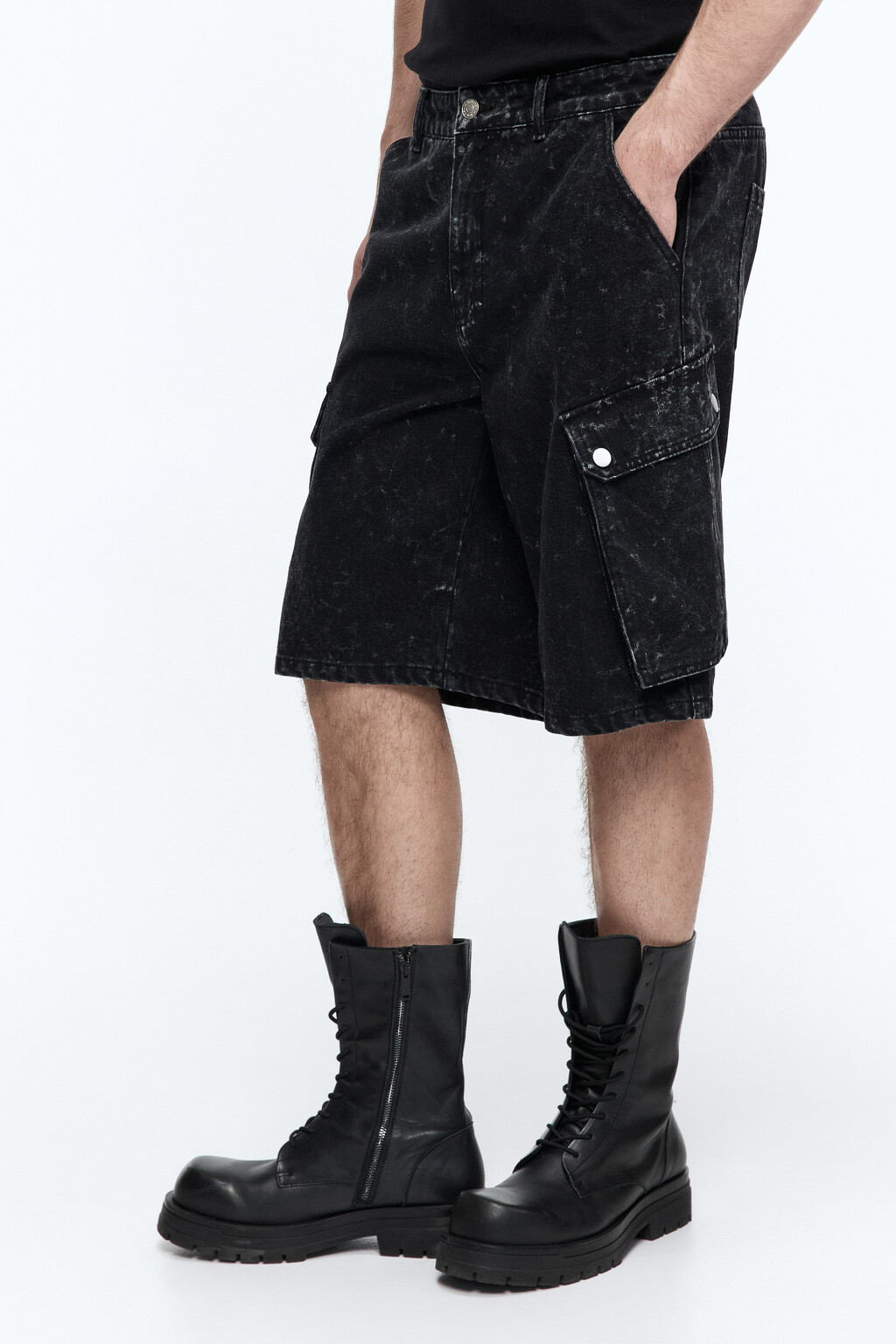 Шорты-бермуды джинсовые с вареным эффектом - цвет серый - 4