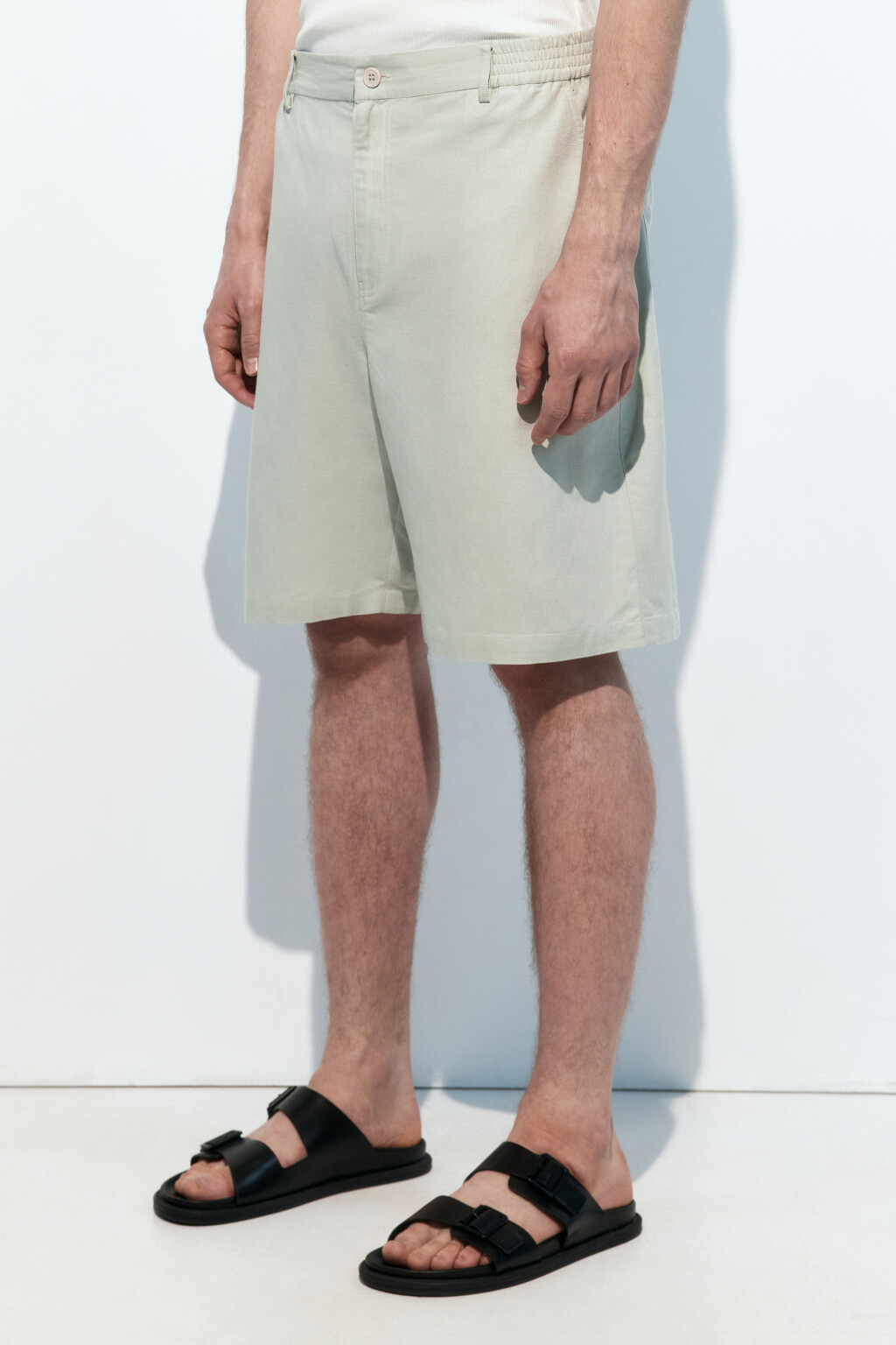 Шорты костюмные из льняной ткани - цвет зеленый - 3