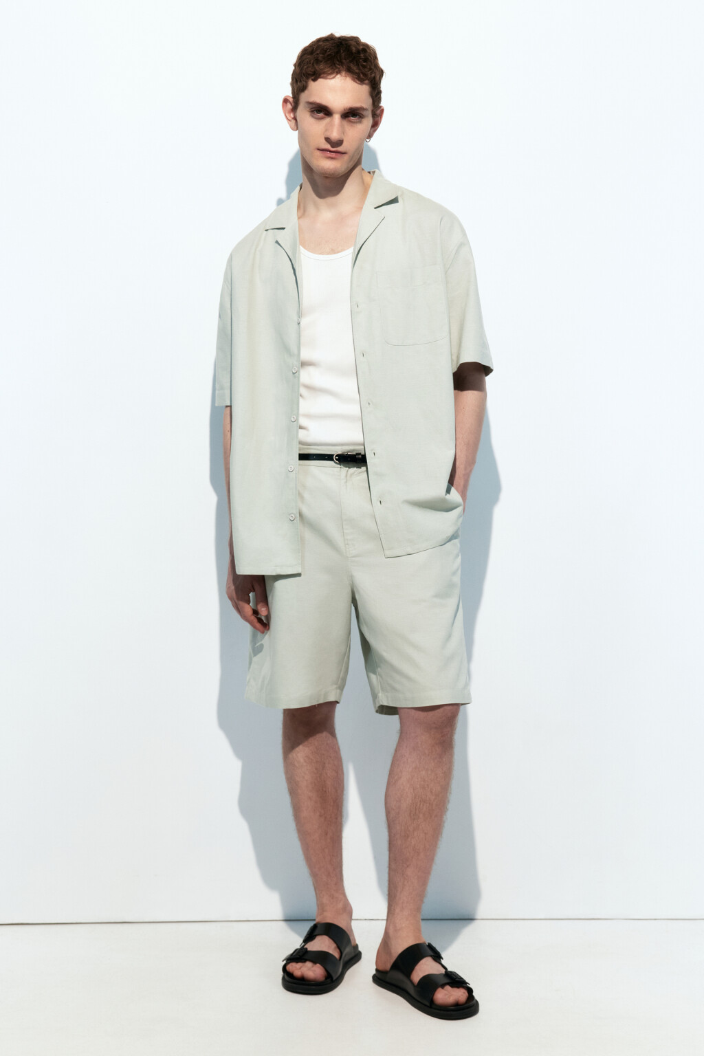 Шорты костюмные из льняной ткани - цвет зеленый - 5
