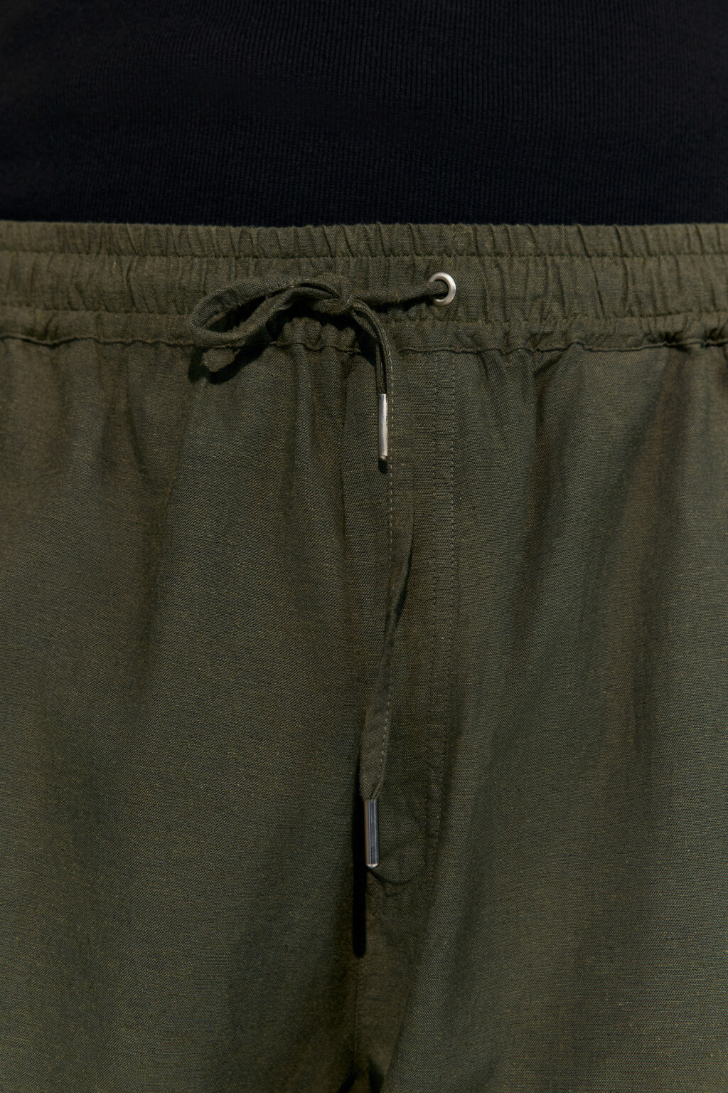 Шорты льняные с резинкой на поясе - цвет зеленый - 6