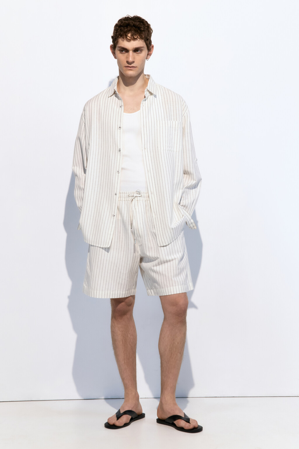 Шорты льняные с резинкой на поясе - цвет белый - 7