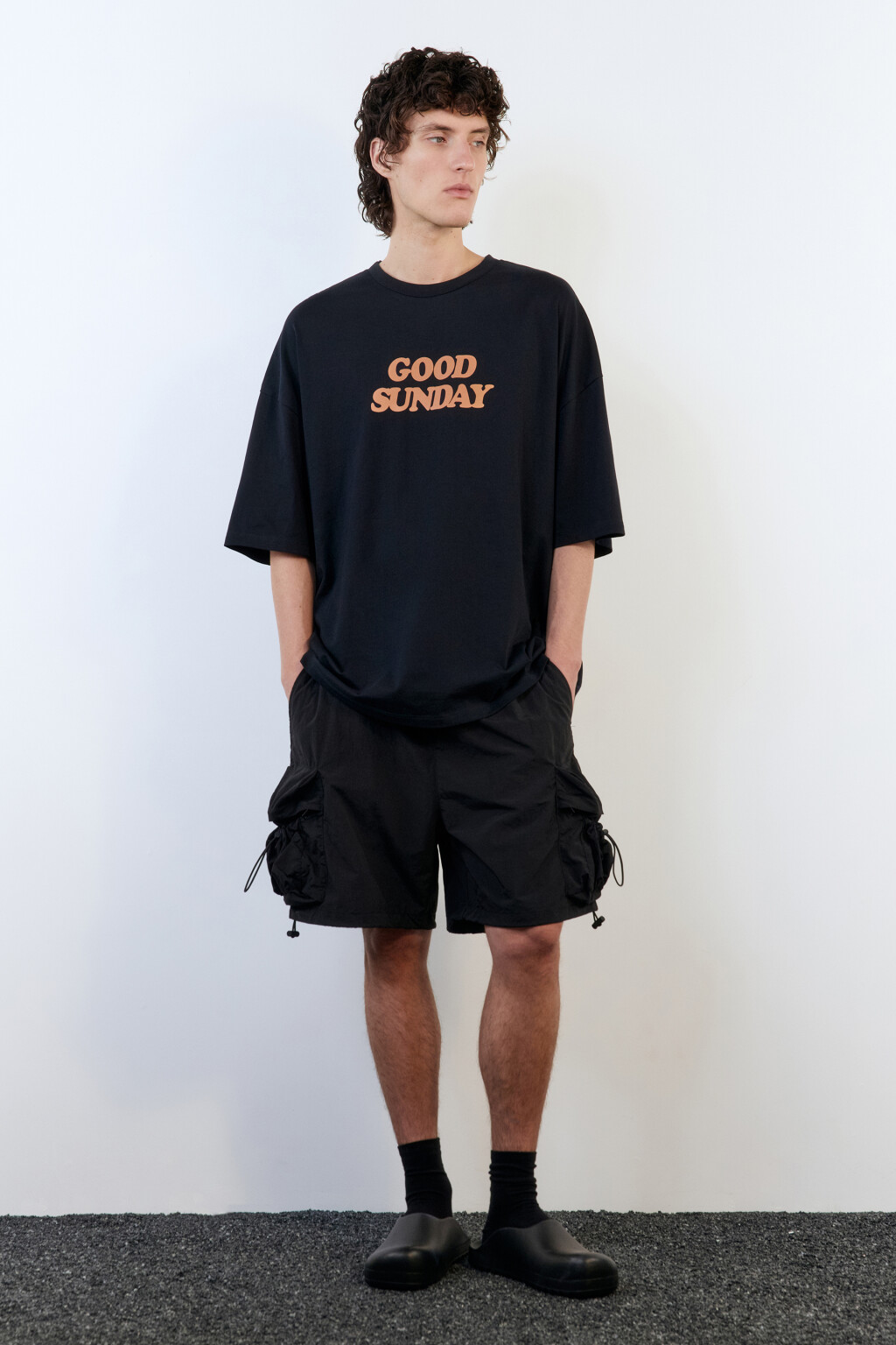 Шорты-парашюты с объемными карманами - цвет черный - 5