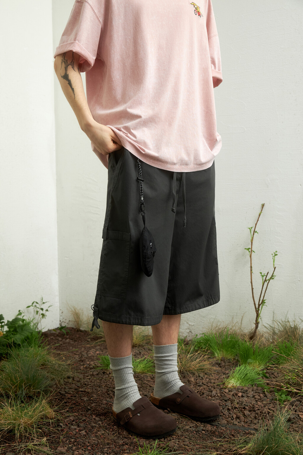 Шорты-бриджи широкие хлопковые с карманами-карго - цвет серый - 10