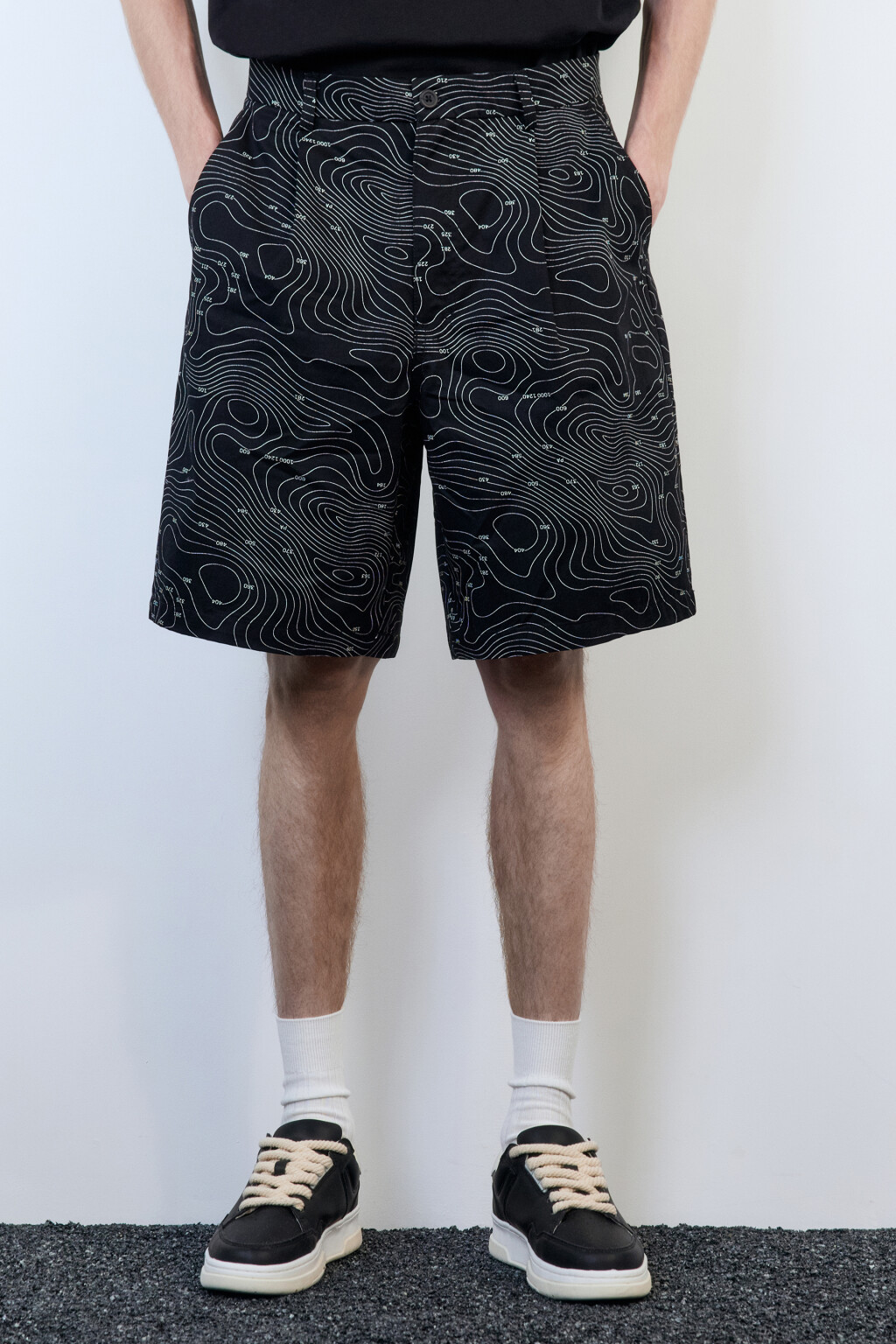 Шорты-бермуды хлопковые с принтом - цвет черный - 2