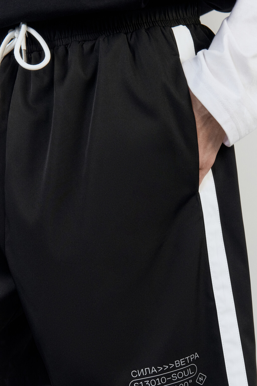 Шорты купальные с лампасами и принтом - цвет черный - 7