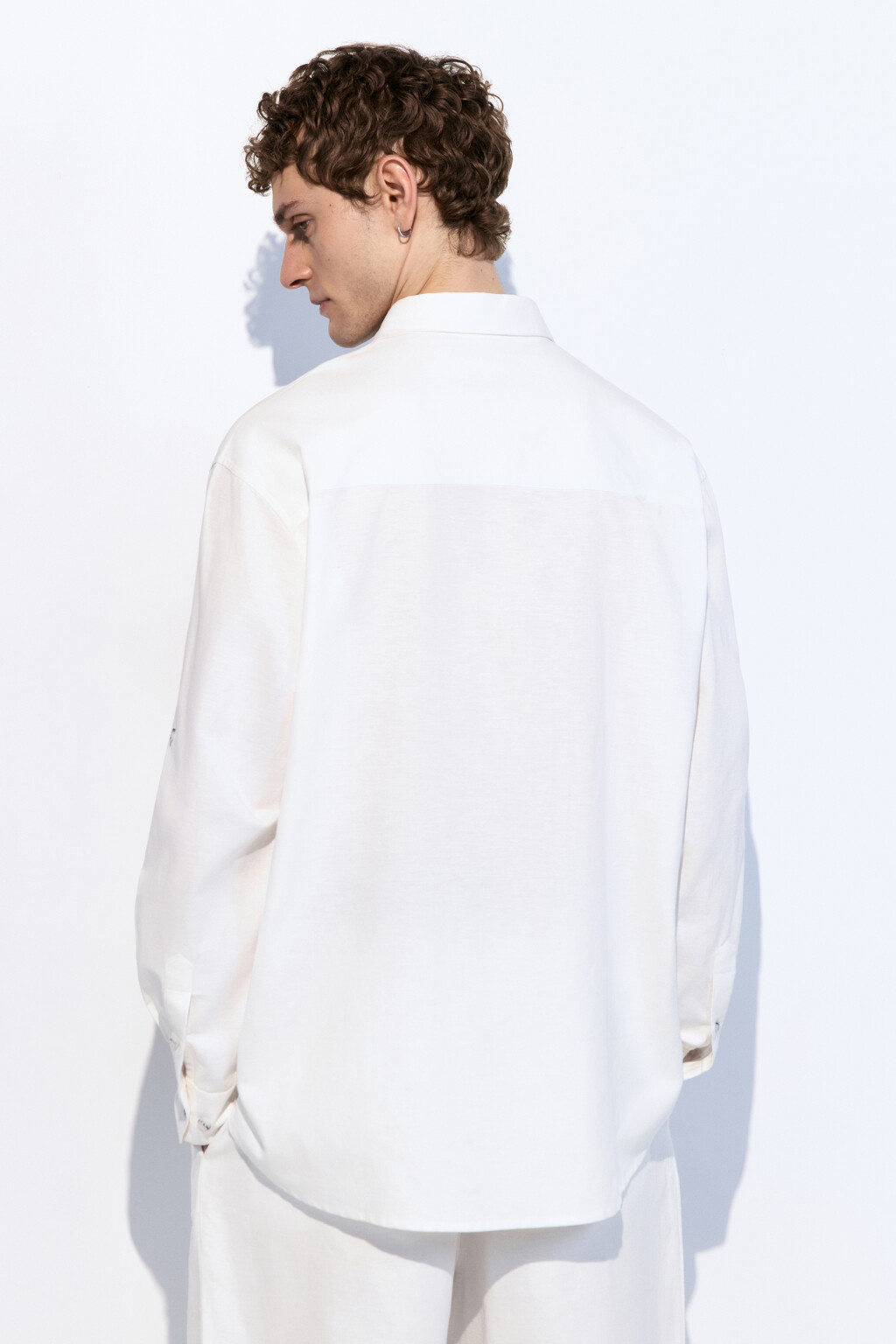 Рубашка прямая из льняной ткани - цвет белый - 5