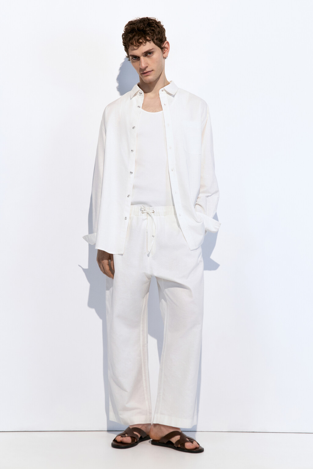 Рубашка прямая из льняной ткани - цвет белый - 2
