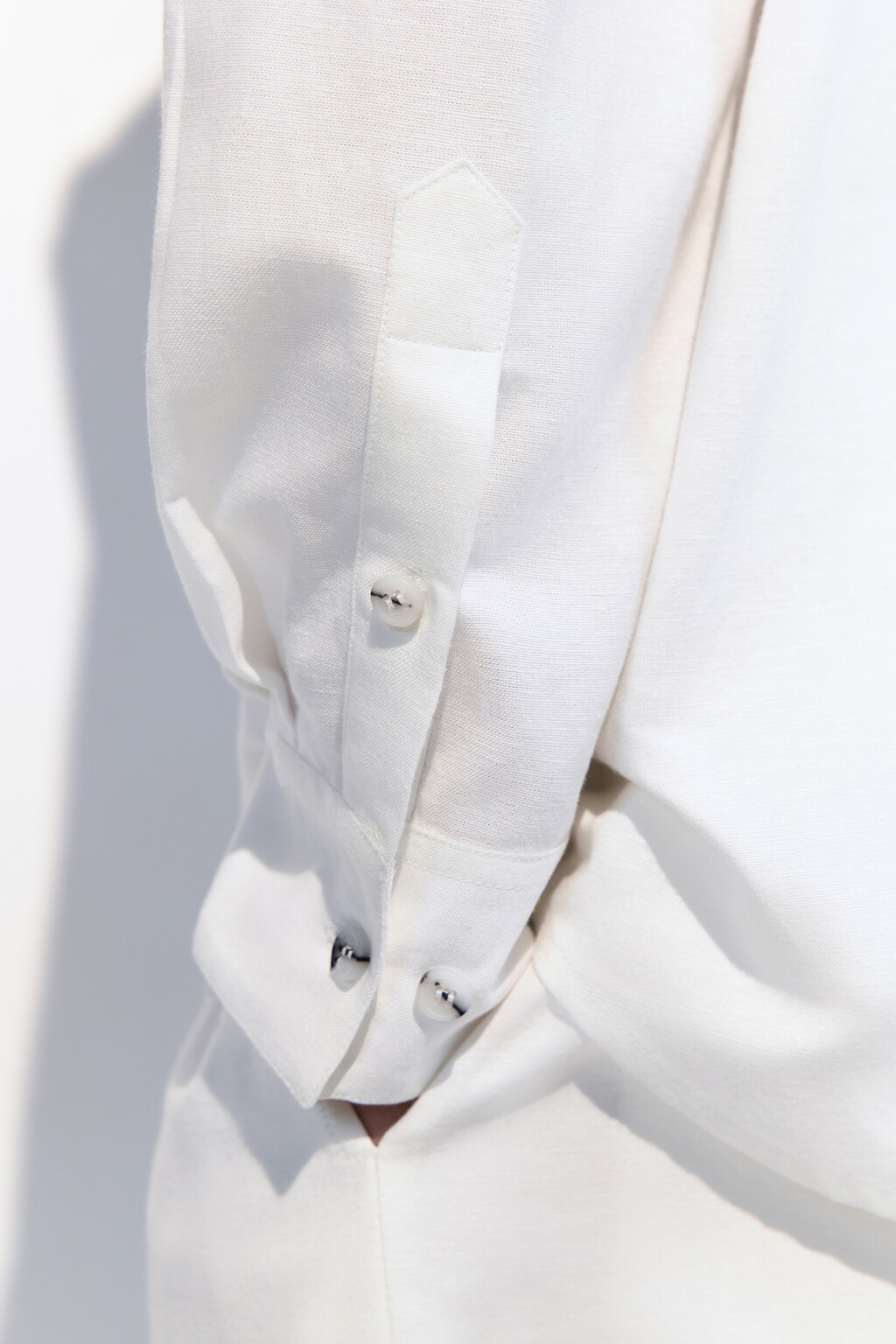 Рубашка прямая из льняной ткани - цвет белый - 7