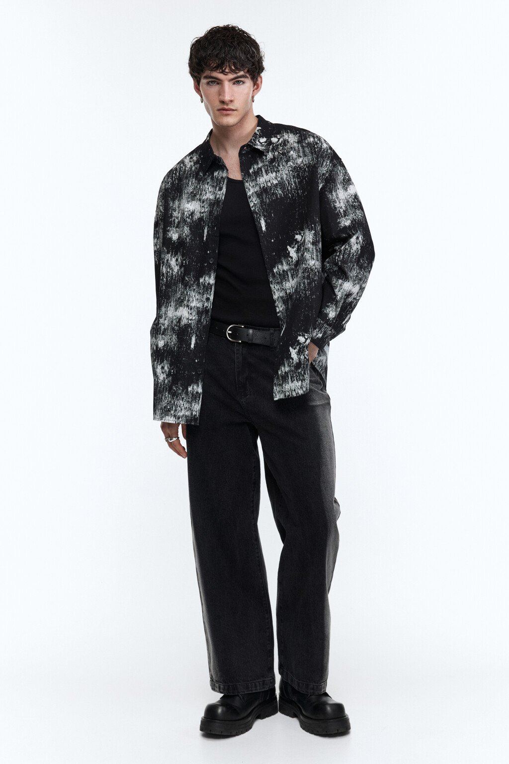 Рубашка oversize с эффектом тай-дай и надписью - цвет черный - 6