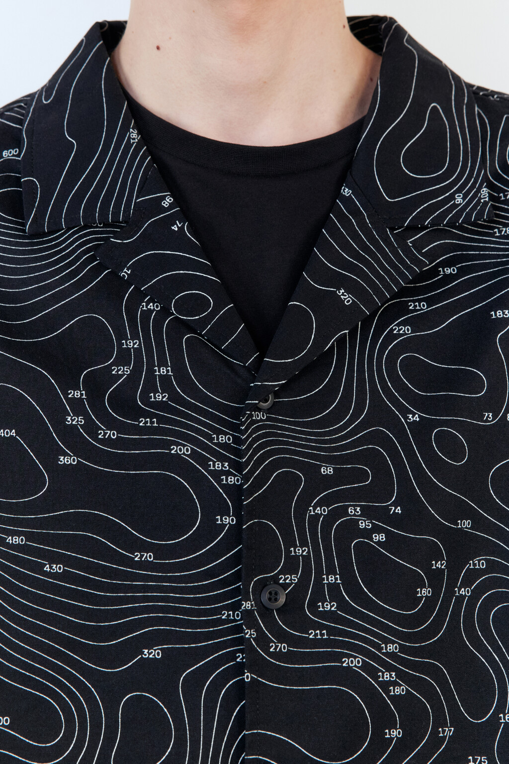 Рубашка хлопковая с коротким рукавом и принтом - цвет черный - 7