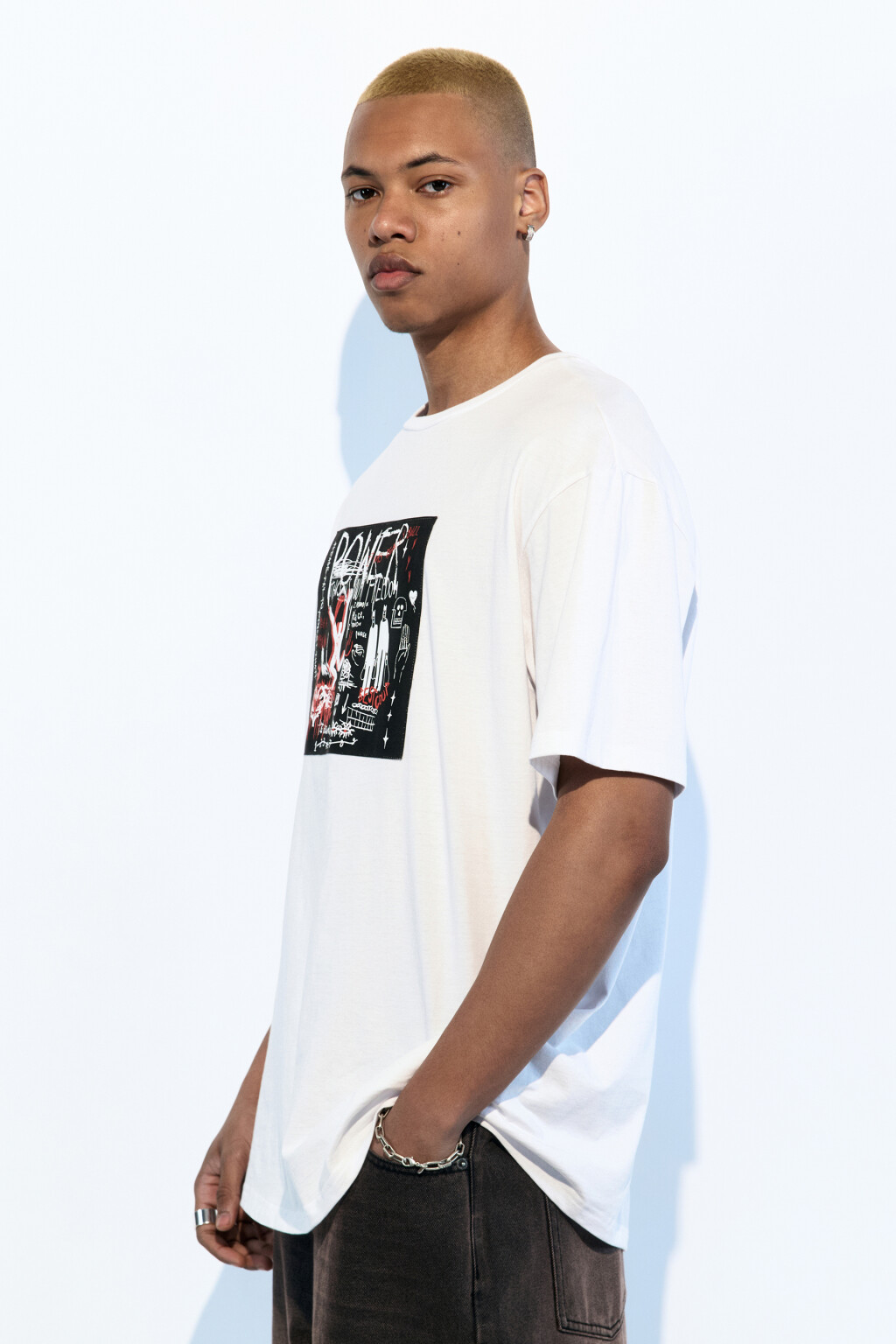 Футболка хлопковая с принтом-абстракцией - цвет белый - 3