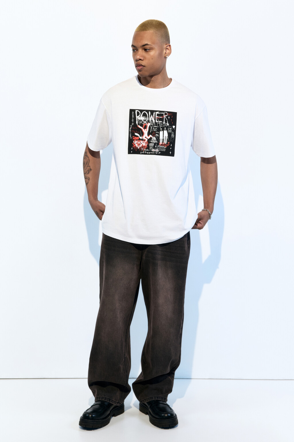 Футболка хлопковая с принтом-абстракцией - цвет белый - 5