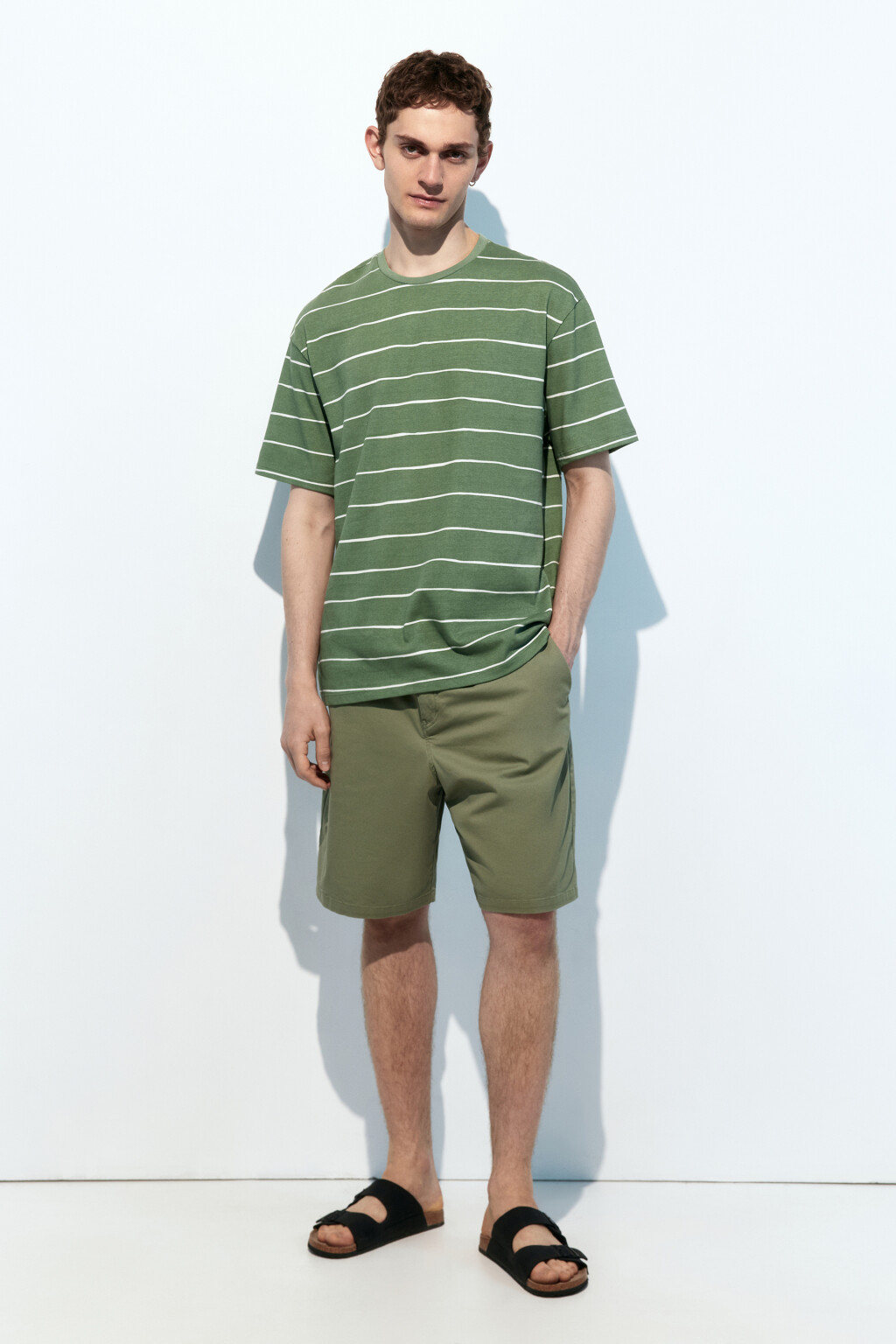 Футболка хлопковая с принтом в полоску - цвет зеленый - 5