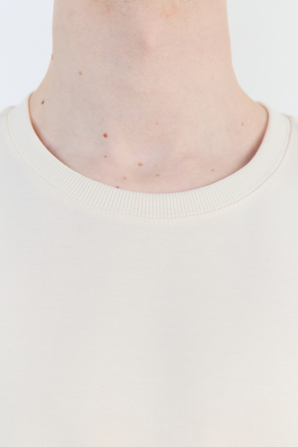 Футболка хлопковая из футера - цвет бежевый - 6