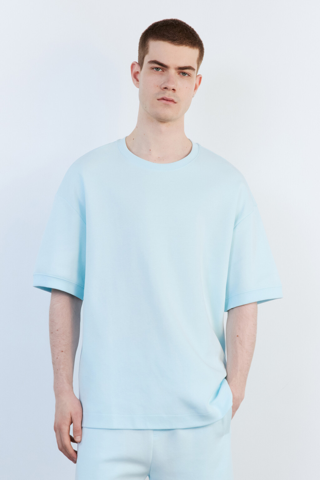Футболка хлопковая из футера - цвет голубой - 2
