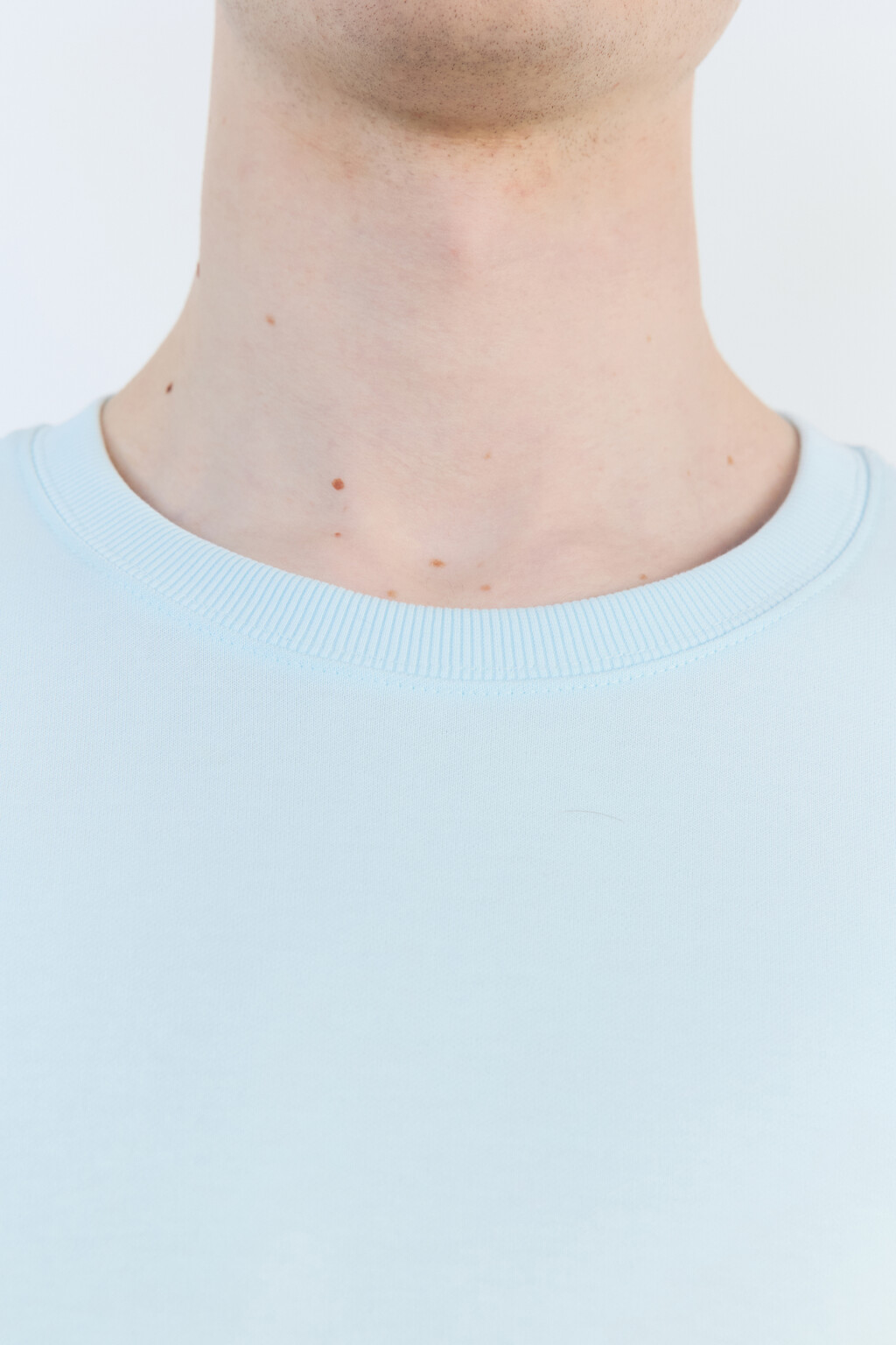 Футболка хлопковая из футера - цвет голубой - 6