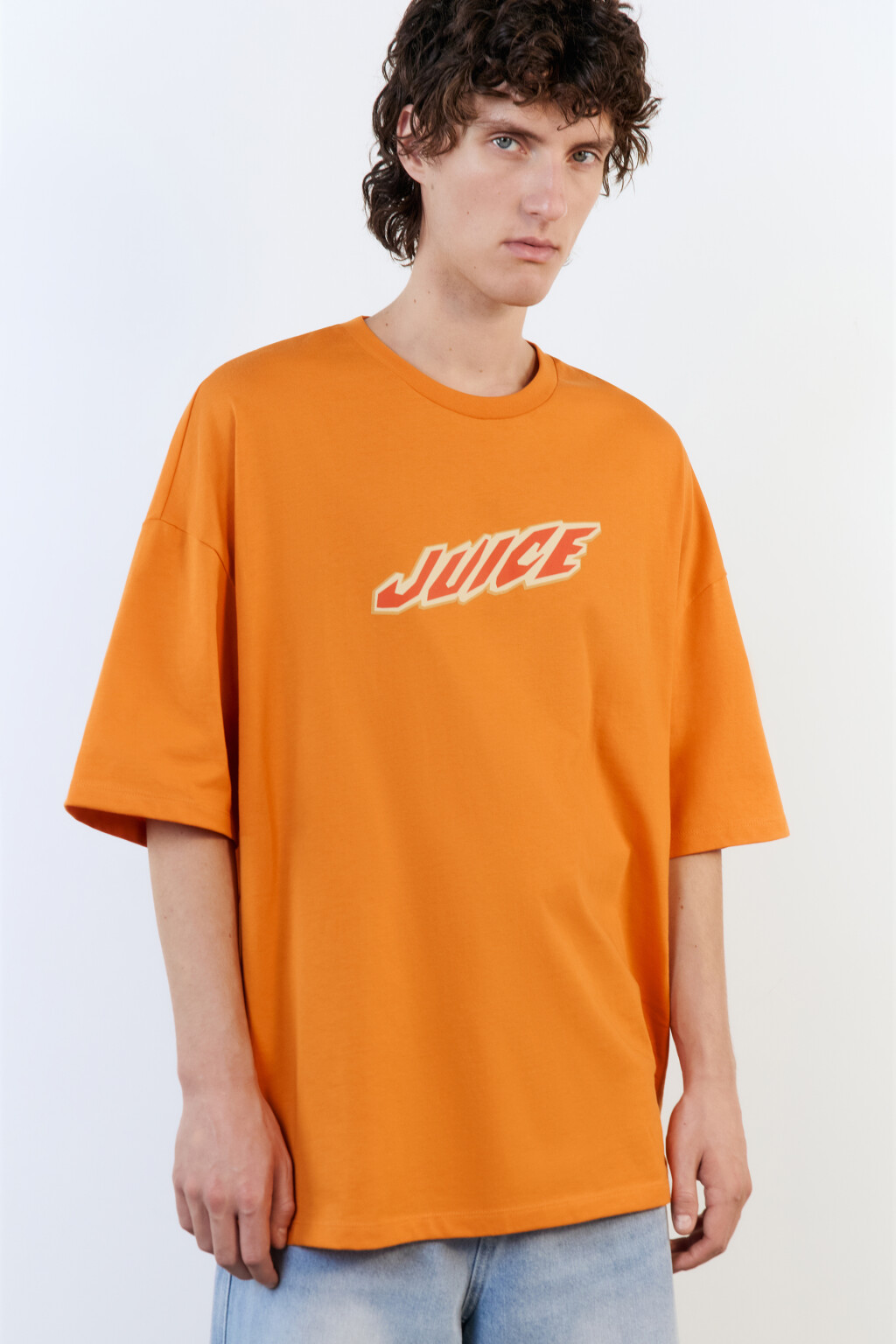 Футболка хлопковая с принтом в стиле нулевых - цвет оранжевый - 1