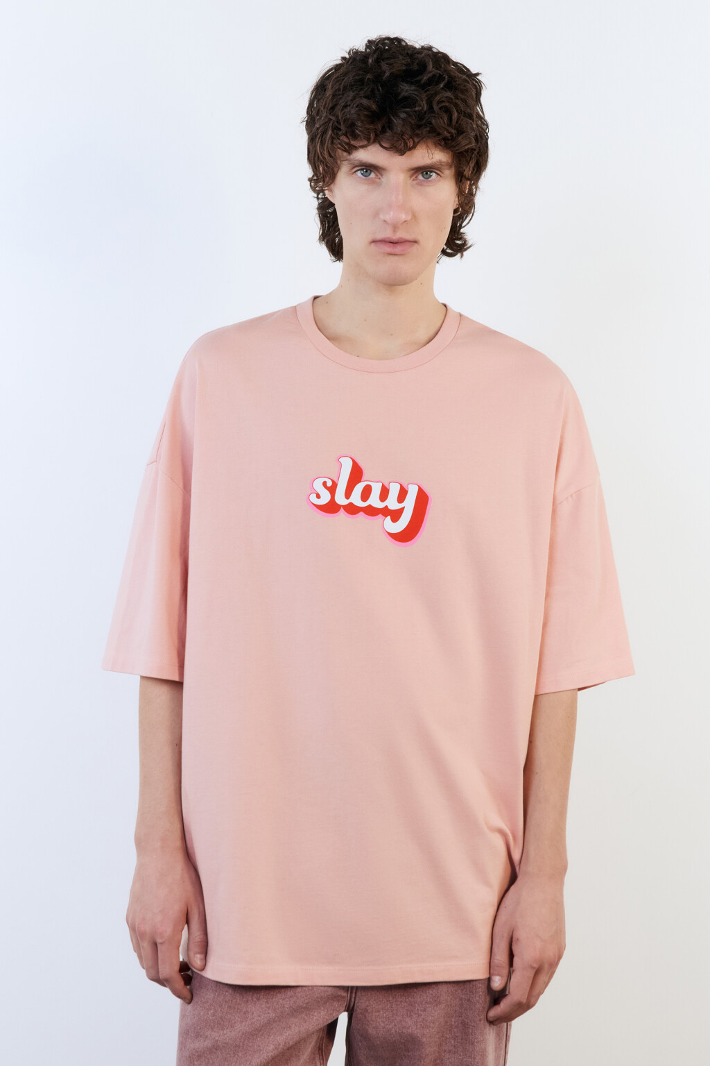 Футболка хлопковая с принтом в стиле нулевых - цвет розовый - 2