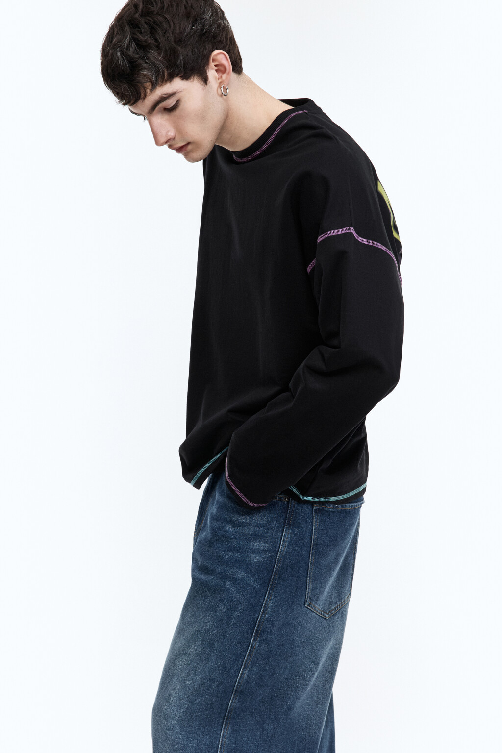 Лонгслив oversize с принтом-абстракцией - цвет черный - 1