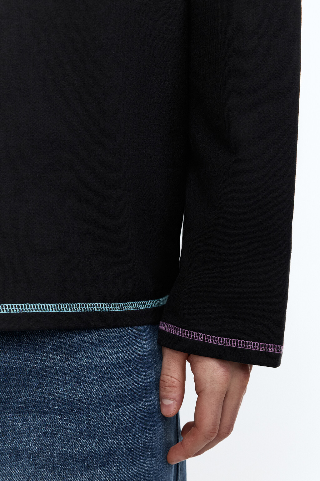 Лонгслив oversize с принтом-абстракцией - цвет черный - 8