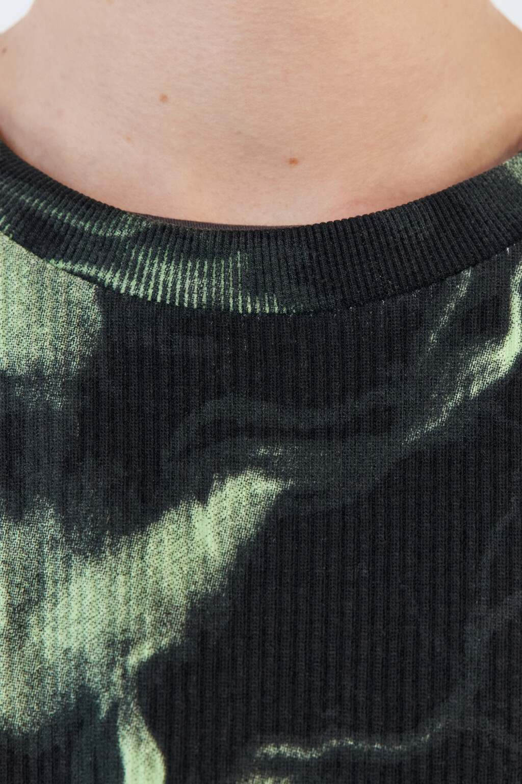 Лонгслив oversize с принтом-абстракцией - цвет мультиколор - 6