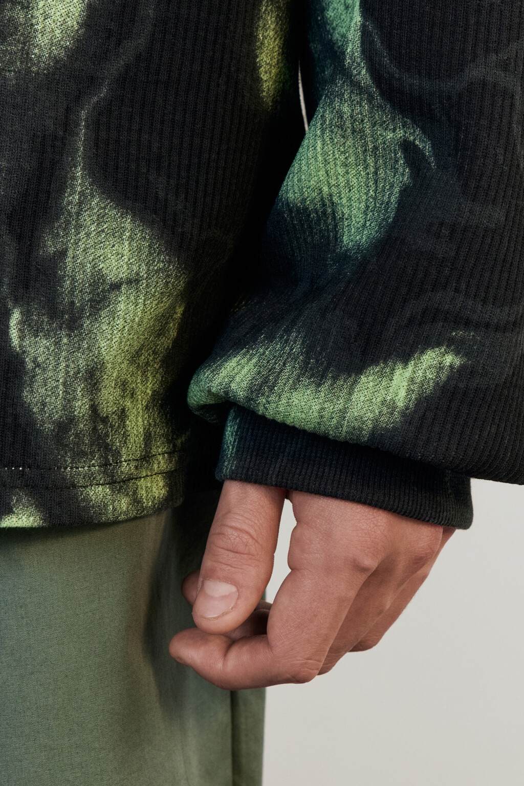 Лонгслив oversize с принтом-абстракцией - цвет мультиколор - 7