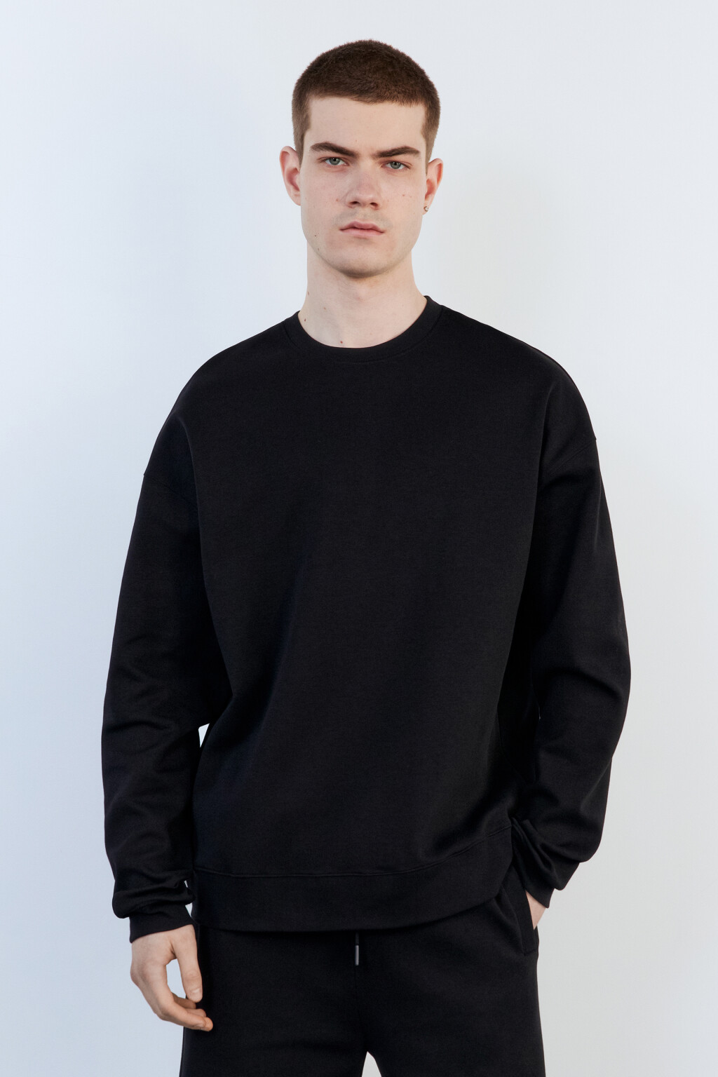 Свитшот oversize базовый из футера - цвет черный - 2