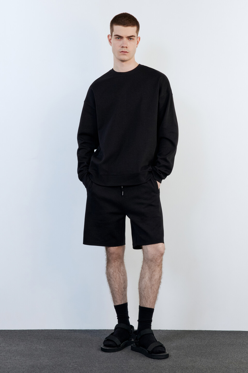 Свитшот oversize базовый из футера - цвет черный - 5