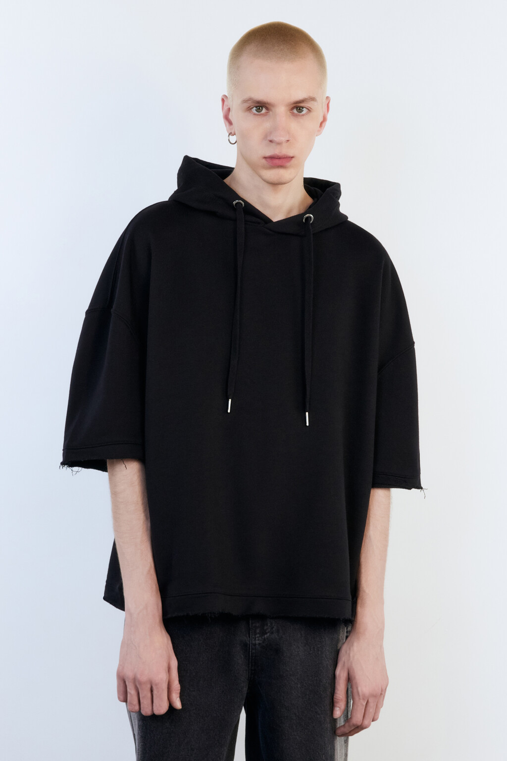 Худи укороченная с обрезанными рукавами - цвет черный - 3