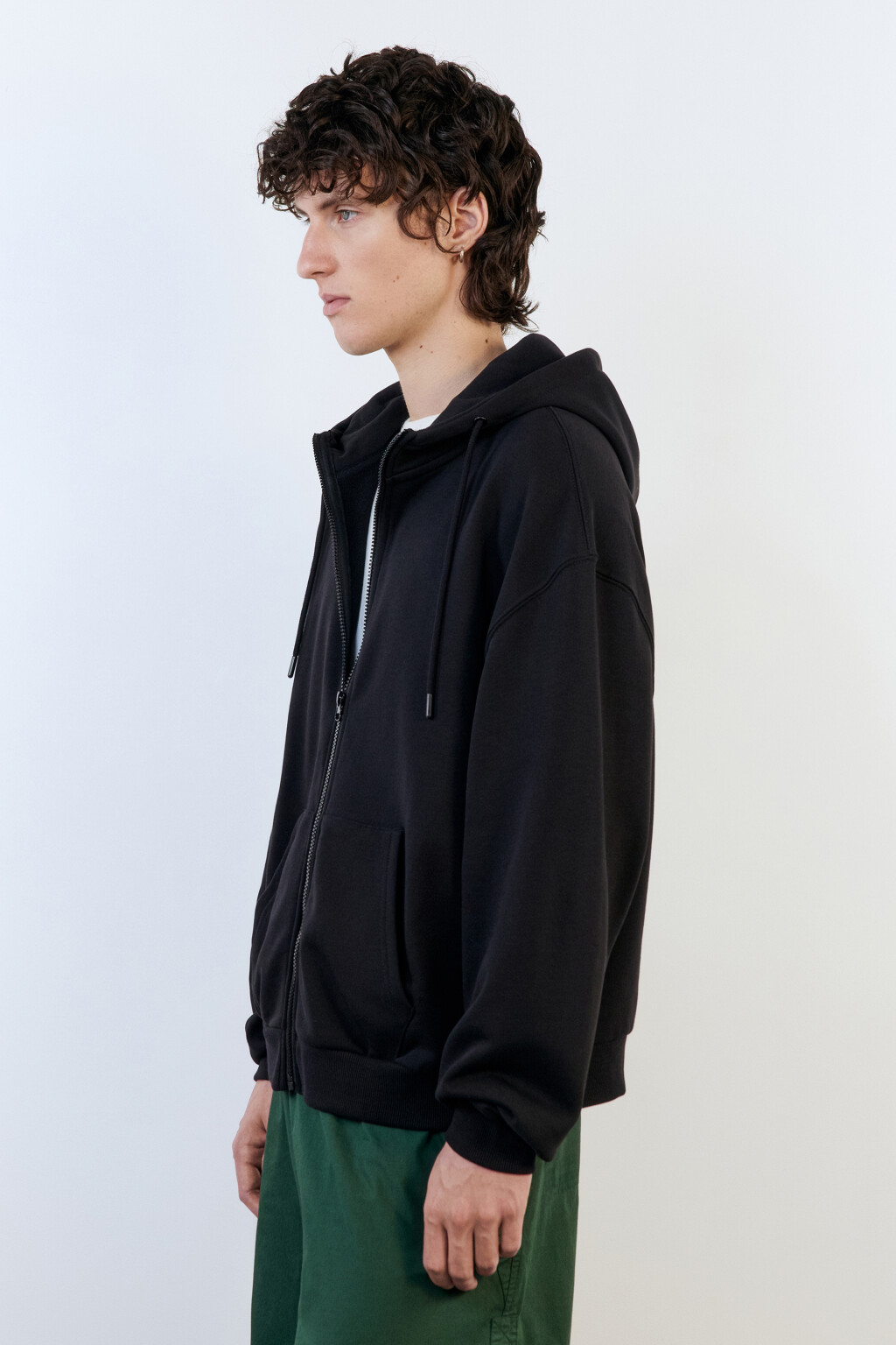 Худи на молнии oversize с капюшоном - цвет черный - 3