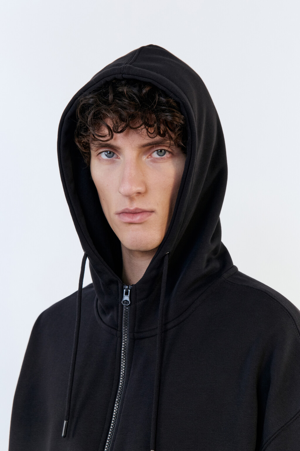 Худи на молнии oversize с капюшоном - цвет черный - 6