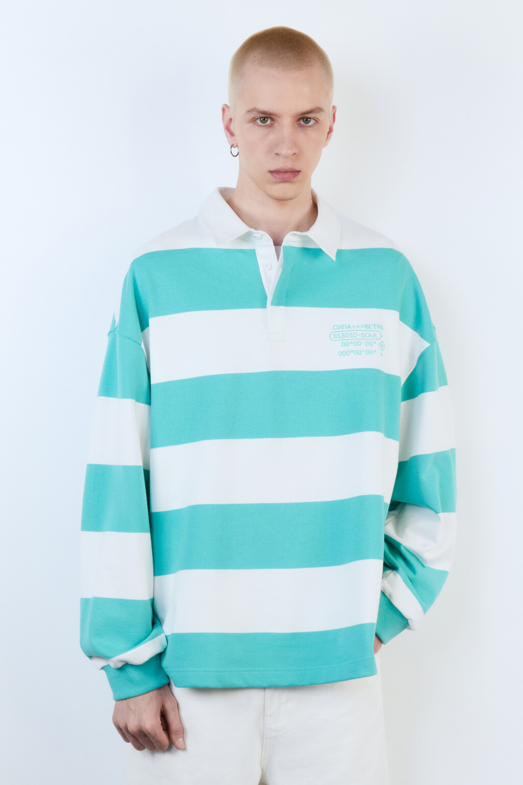 Свитшот в полоску с надписью на груди - цвет белый - 3