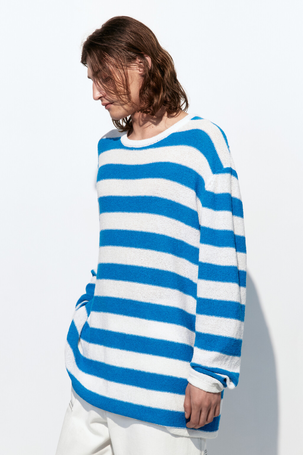 Джемпер тонкой вязки в полоску - цвет белый - 3