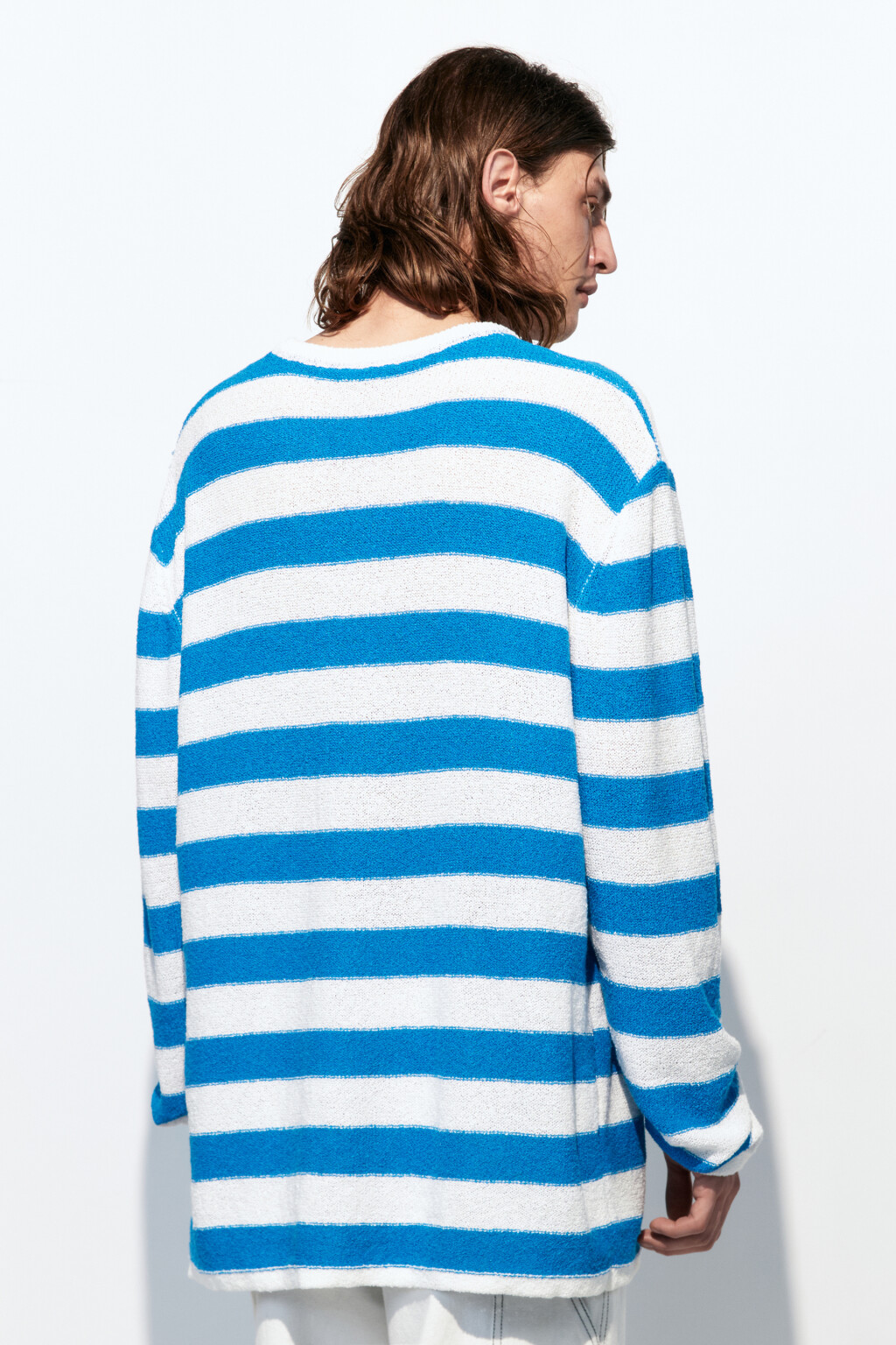 Джемпер тонкой вязки в полоску - цвет белый - 4