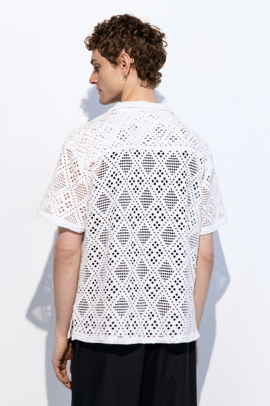 Рубашка с коротким рукавом из ткани кроше - цвет молочный - 4