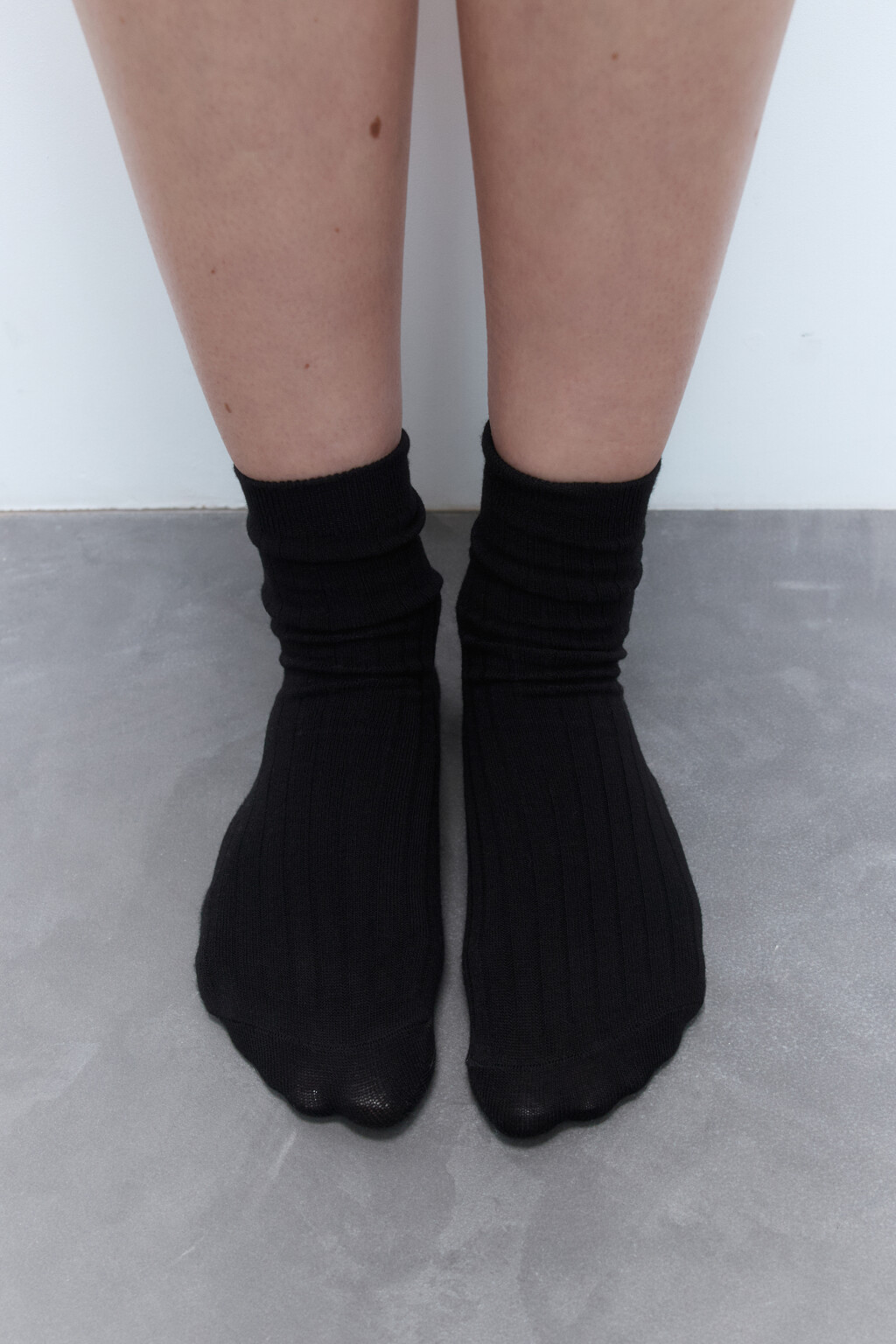 Носки высокие однотонные в рубчик - цвет черный - 3