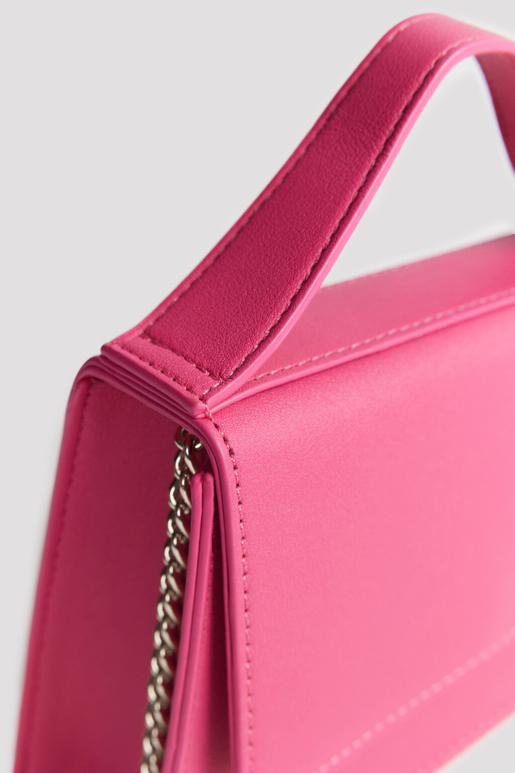 Сумка-кроссбоди асимметричная на цепочке - цвет розовый - 4