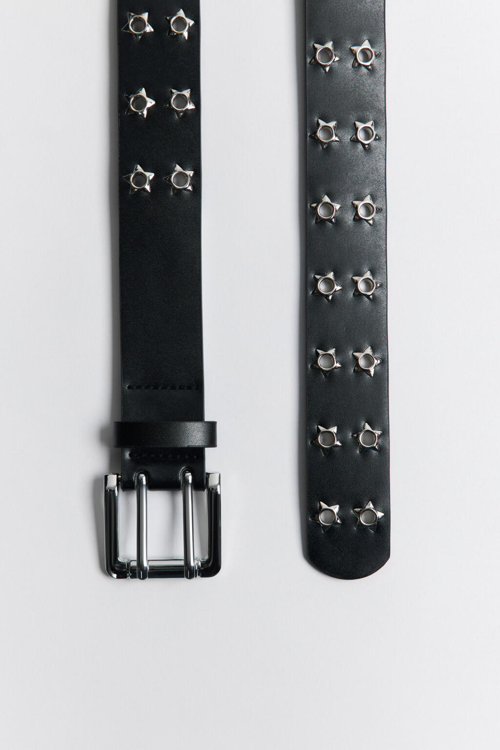 Ремень широкий с люверсами-звездочками - цвет черный - 2