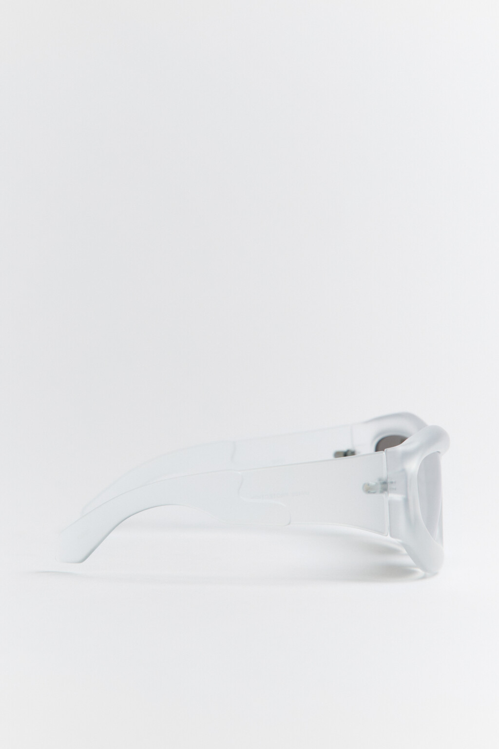 Очки солнцезащитные в объемной оправе - цвет белый - 3