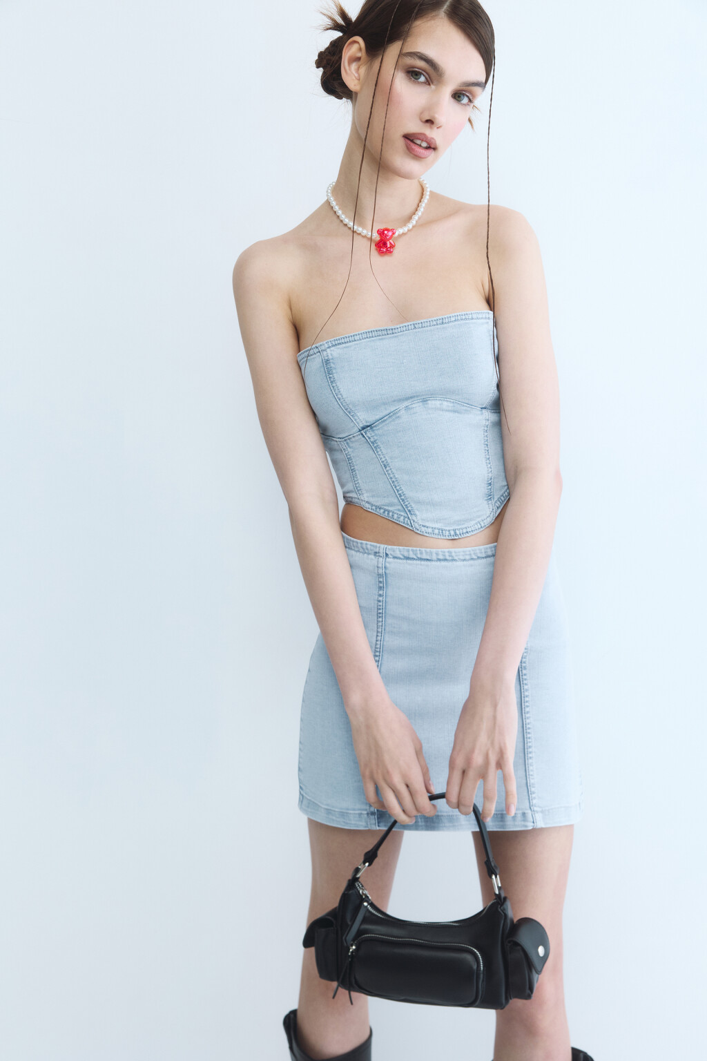 Бусы из жемчужного бисера с медвежонком - цвет белый - 5