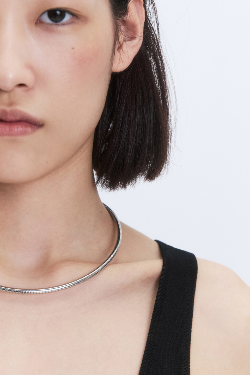 Шейное украшение женское - цвет черный - 1