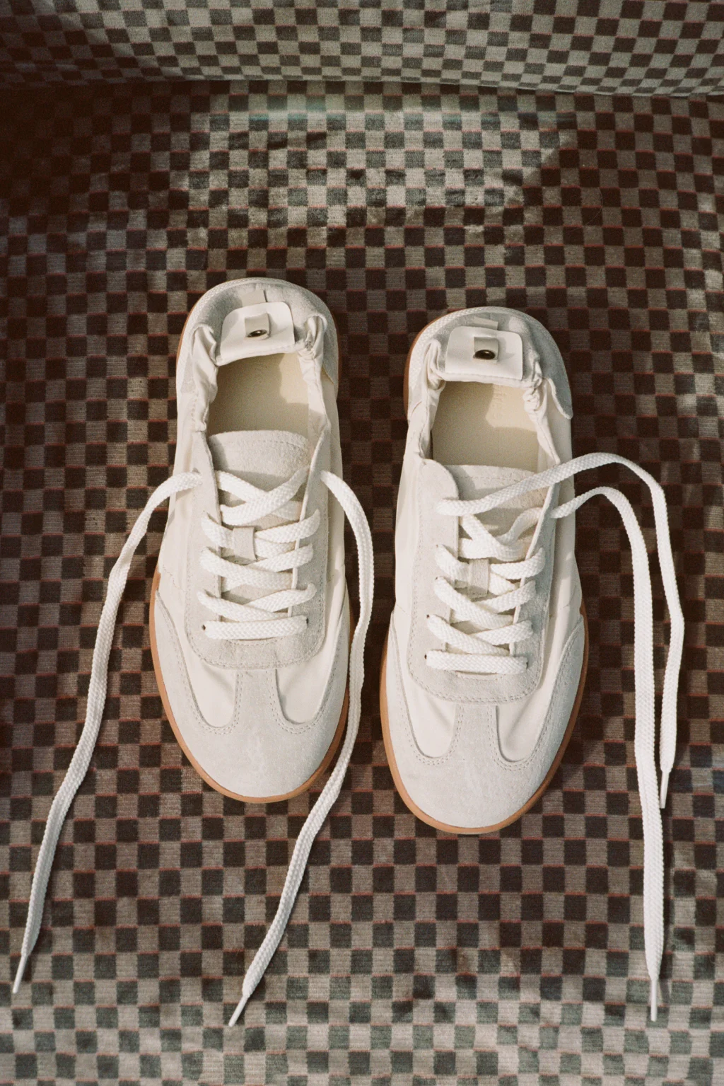 White runners 2019 on sale