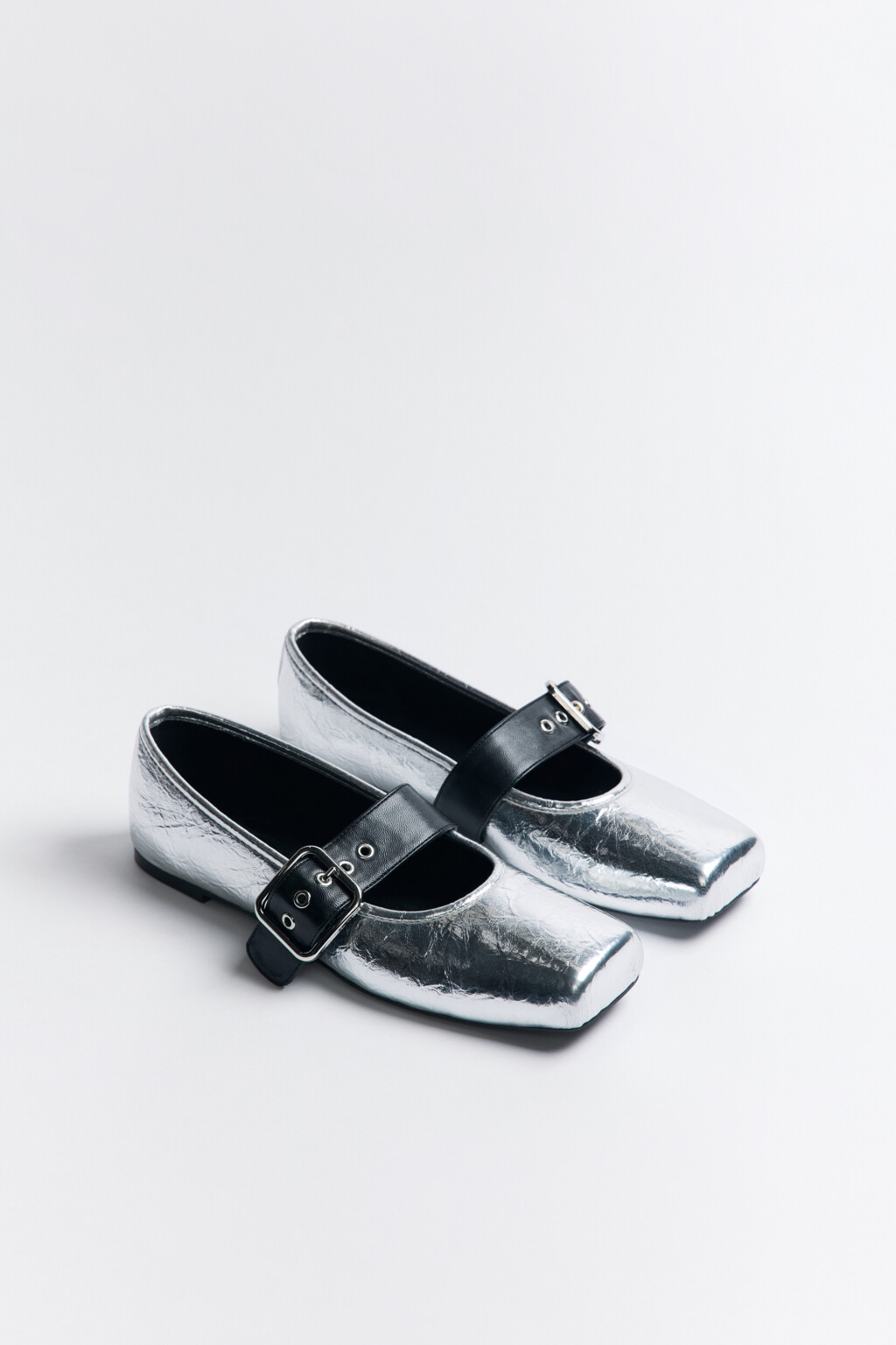 Балетки серебристые с ремешком - цвет серый - 3