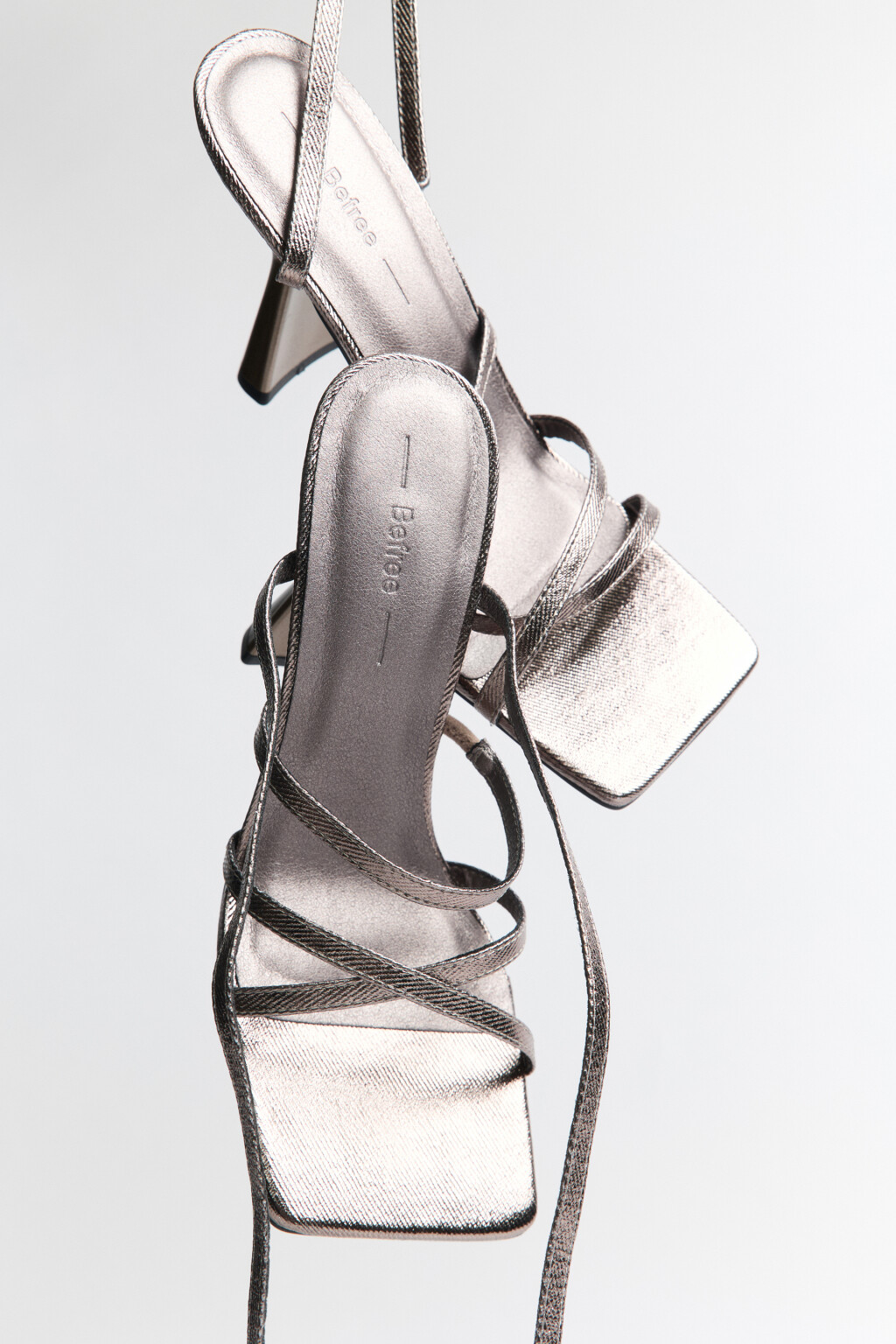 Босоножки из денима с бронзовым накатом - цвет коричневый - 6