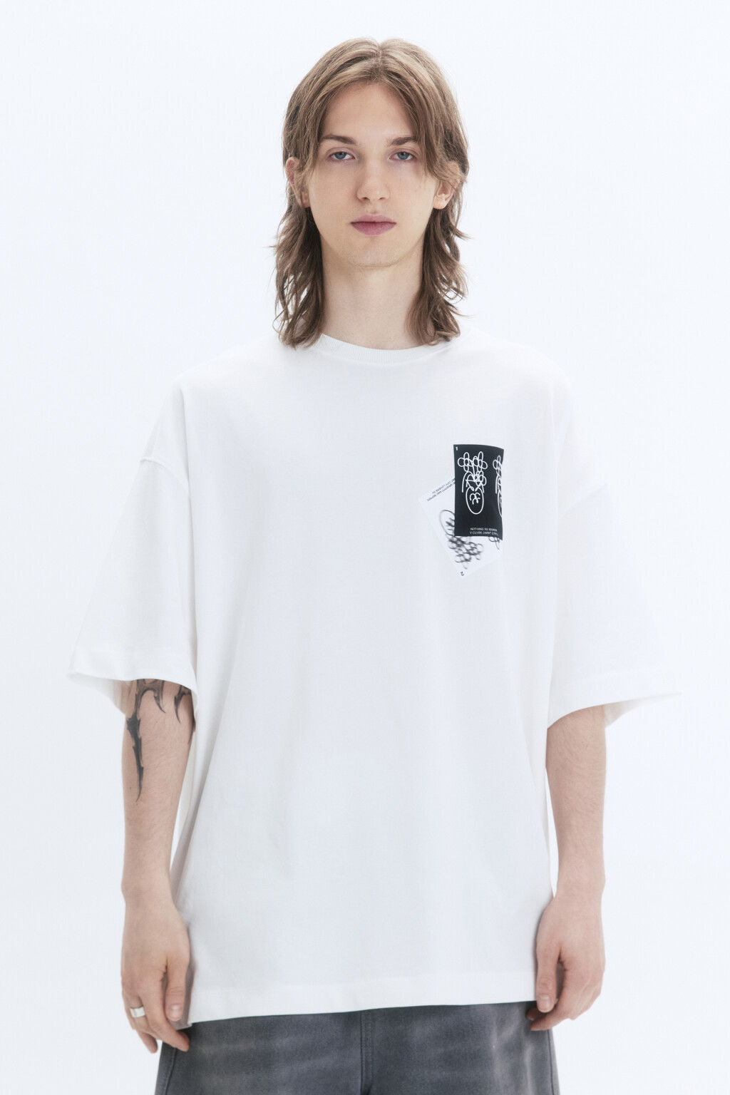 Футболка унисекс с принтом и надписями - цвет белый - 5