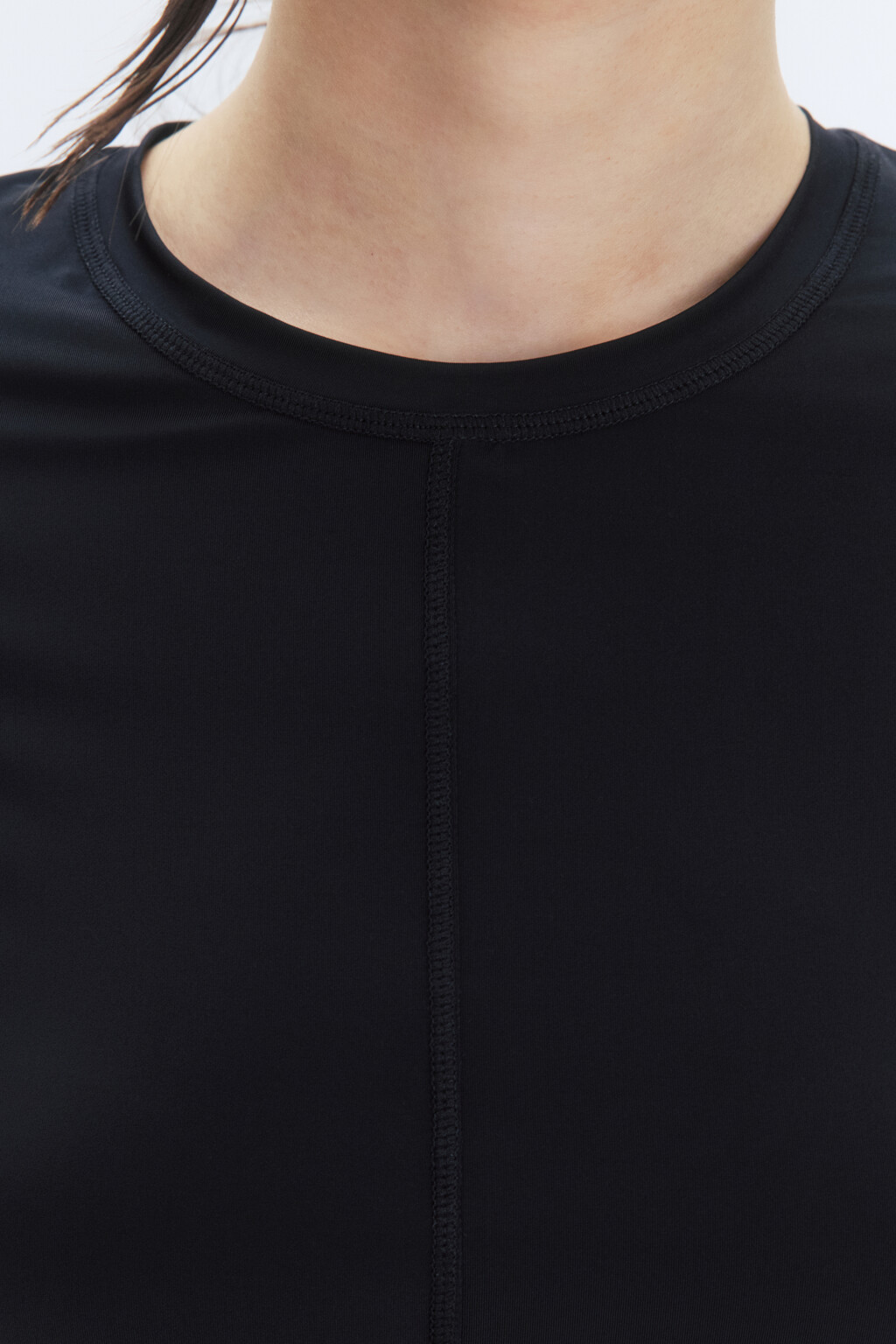 Футболка приталенная с декоративными швами - цвет черный - 6