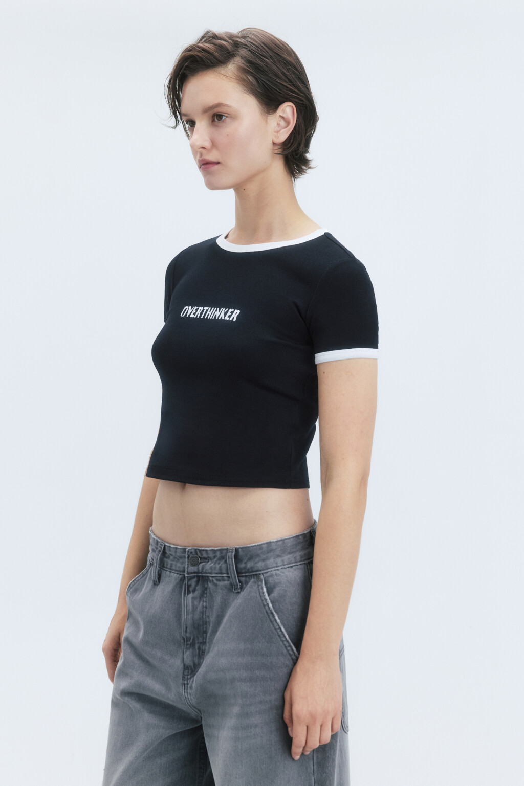 Футболка-топ с надписью и контрастной окантовкой - цвет черный - 3