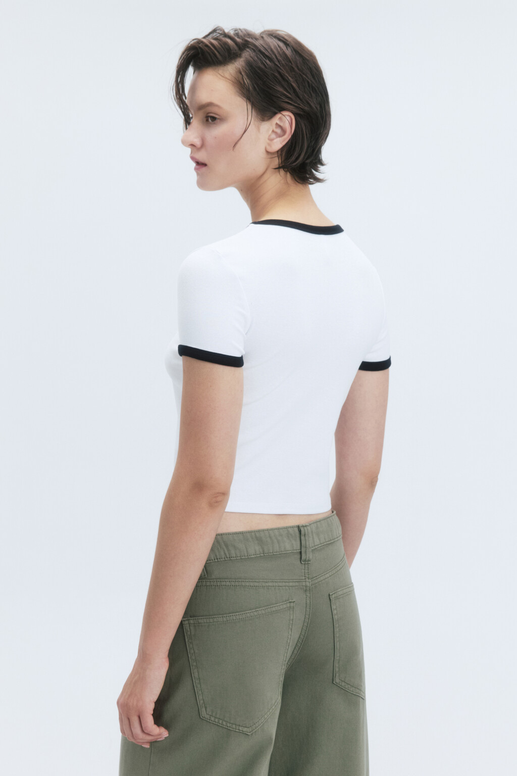 Футболка-топ с надписью и контрастной окантовкой - цвет белый - 4